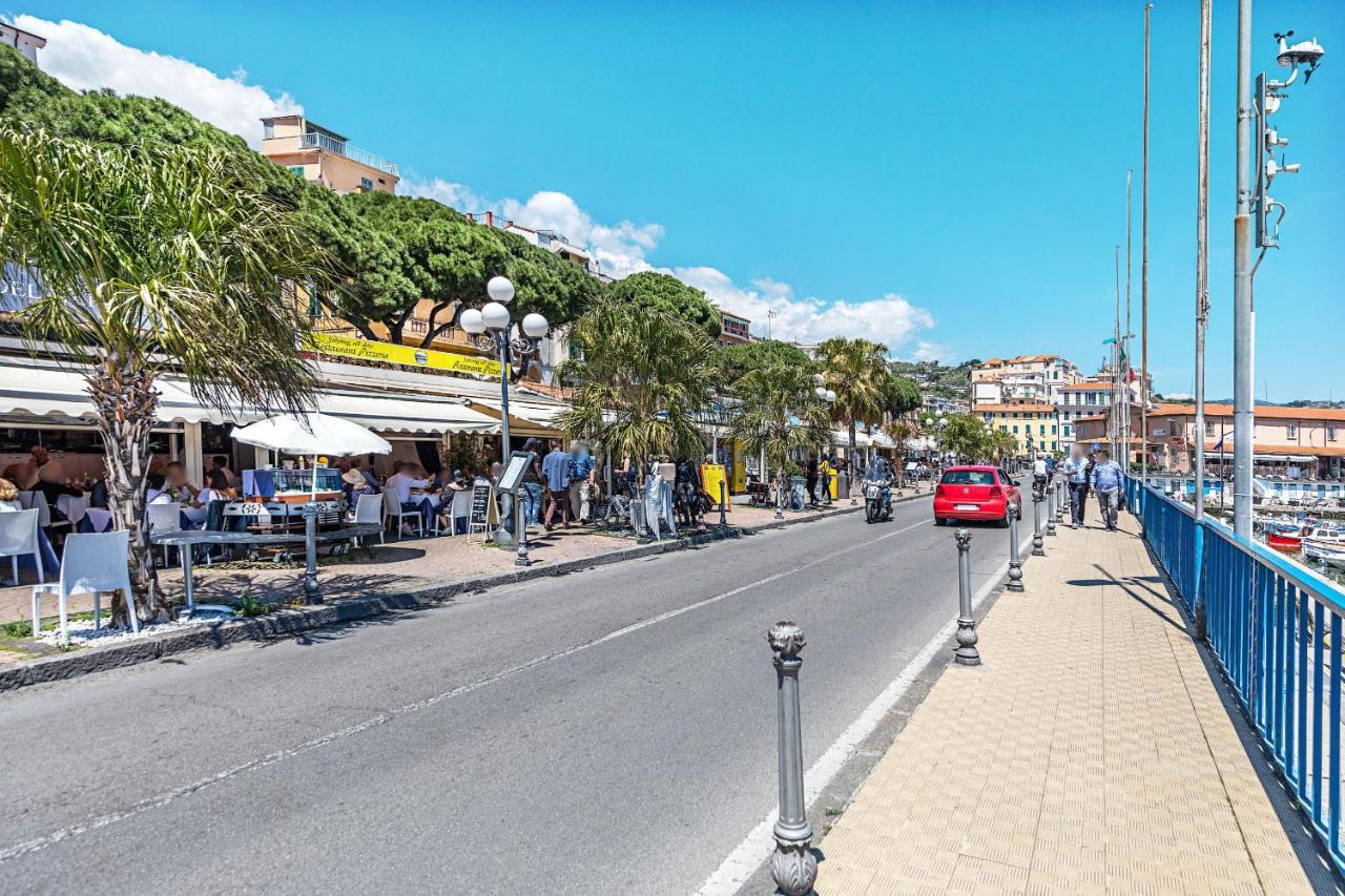 Gaudio Flat Near Ariston Theater By Wonderful Italy Apartment Sanremo Exterior foto